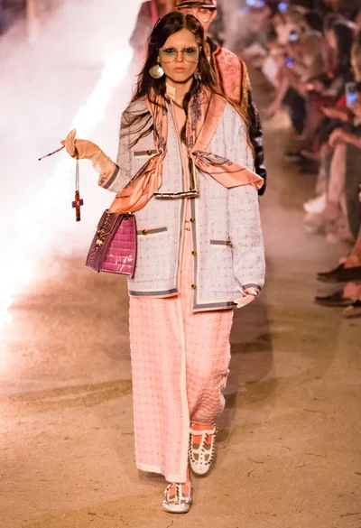 Look 74